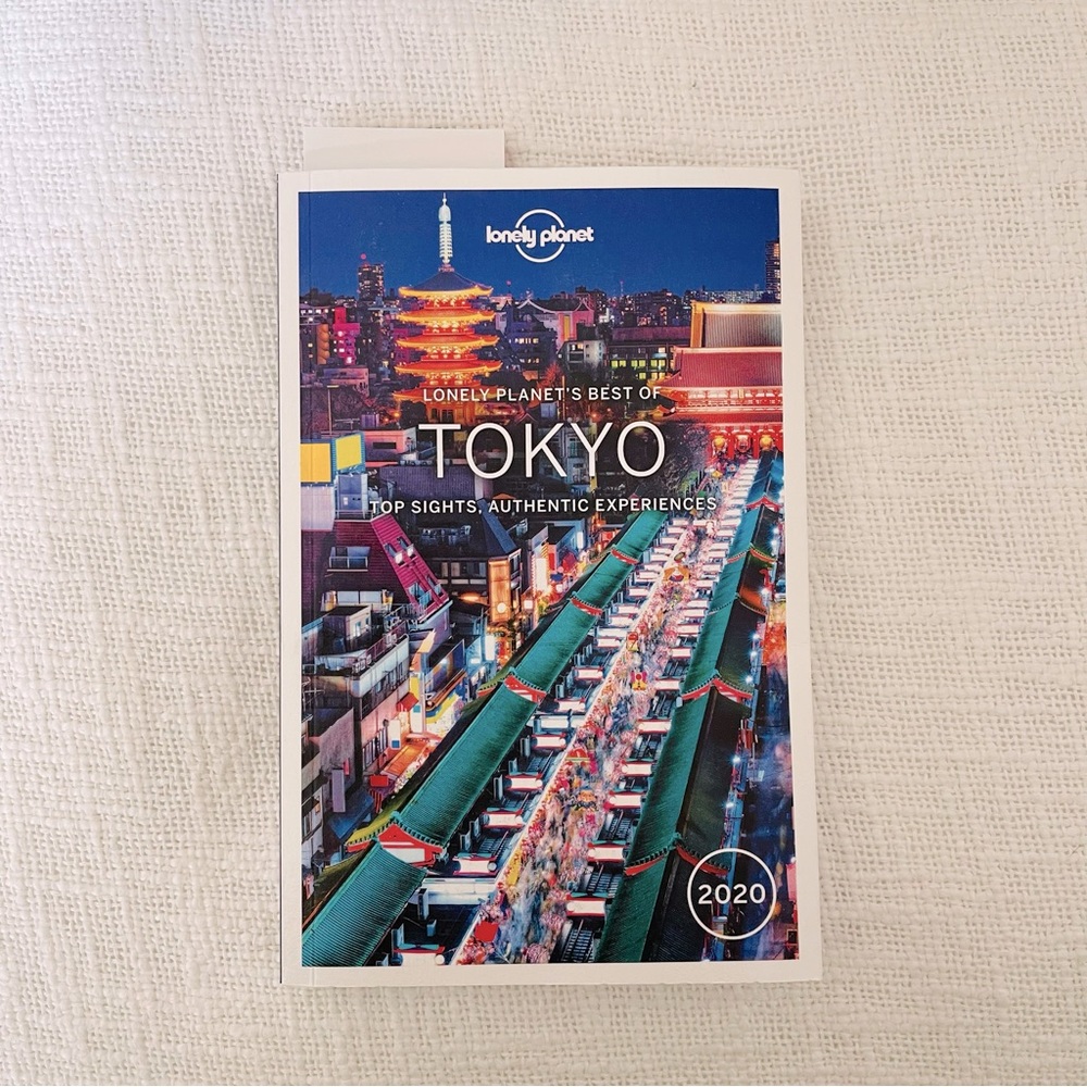 🌹 Tokyo Travel Book - Lonely Planet